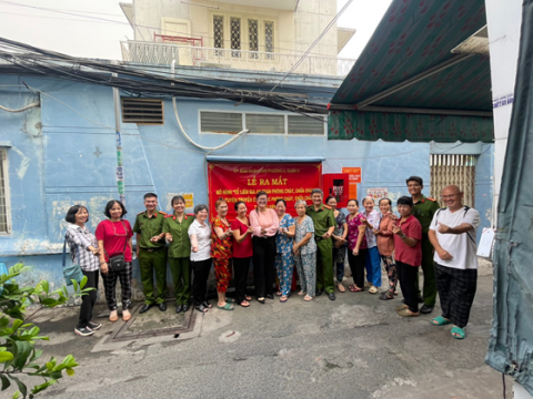 PHƯỜNG 5 TỔ CHỨC RA MẮT ĐIỂM CHỮA CHÁY CÔNG CỘNG VÀ TỔ LIÊN GIA AN TOÀN PHÒNG CHÁY VÀ CHỮA CHÁY TẠI KHU PHỐ 3