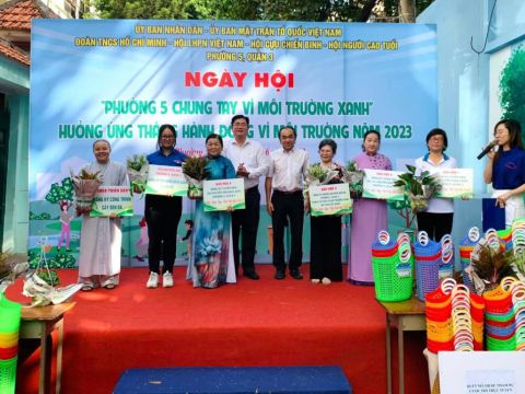 Hoạt động hưởng ứng ngày môi trường thế giới, tháng hàng động vì môi trường năm 2023 trên địa bàn phường 5