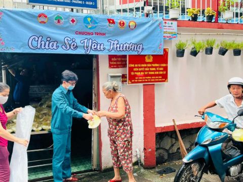 THÁNG HÀNH ĐỘNG CAO ĐIỂM VÌ NGƯỜI NGHÈO